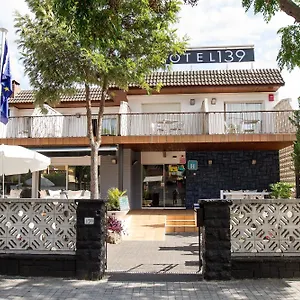 hotel-139-castelldefels.top-hotels-tarragona.com/